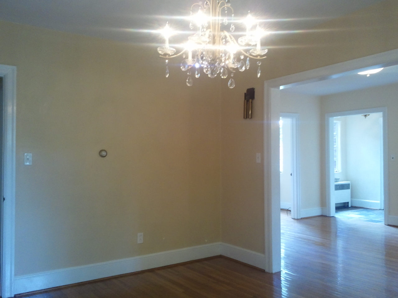 2450 Livingston Road Southwest Roanoke, VA 24015 - Photo 7 of 27 DR LR Foyer View