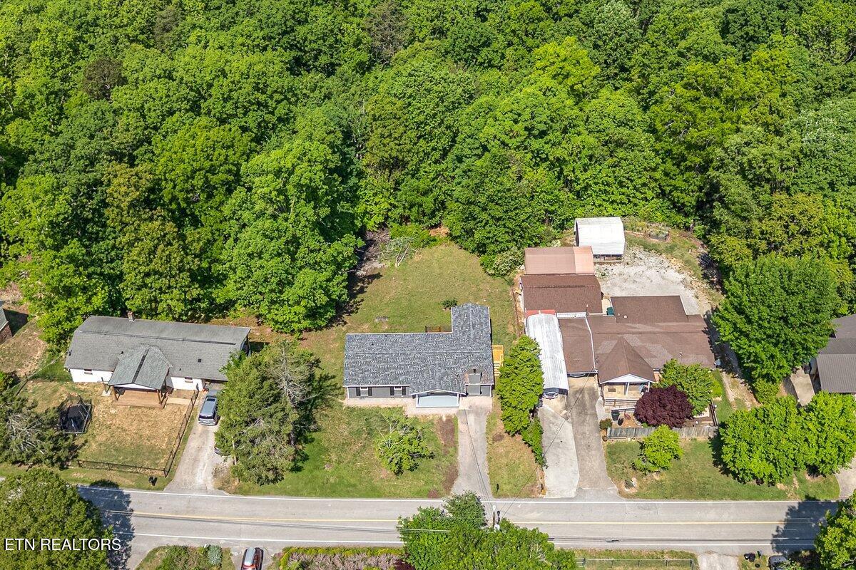 513 West Ridgecrest Drive Kingston, TN 37763 - Photo 6 of 58 RC 9