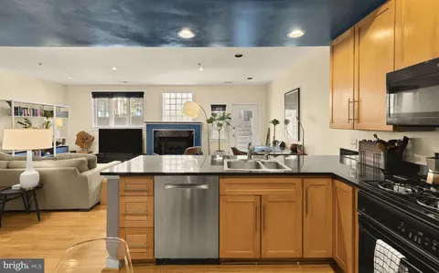 $789,900 | 2363 Champlain Street Northwest, Unit 3, Washington, DC 20009