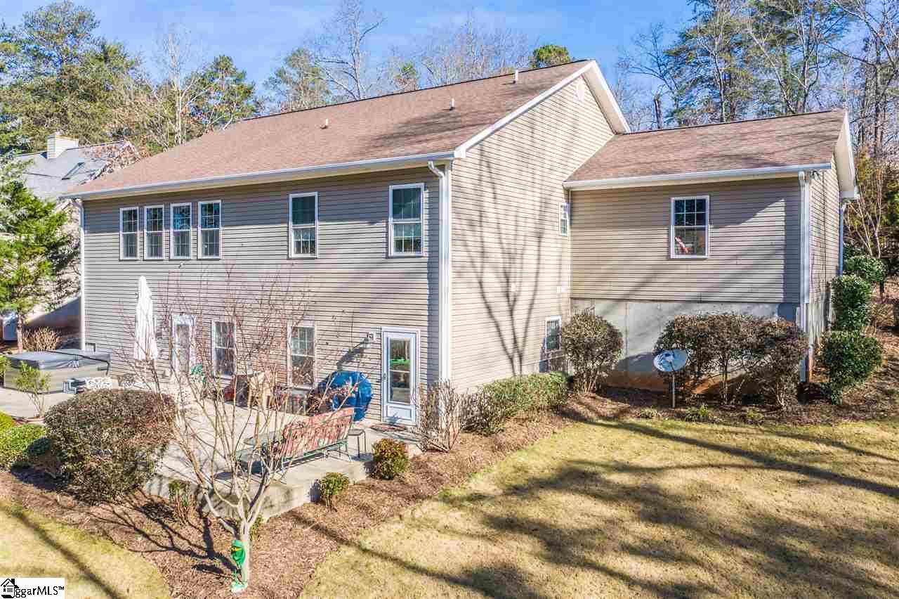 1021 Pintail Point Road Anderson, SC 29626 - Photo 2 of 36 Gallery Image 2