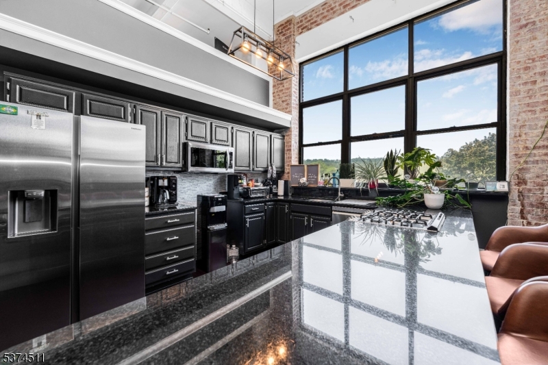 350 Scotland Road Orange, NJ 07050 - Photo 8 of 18