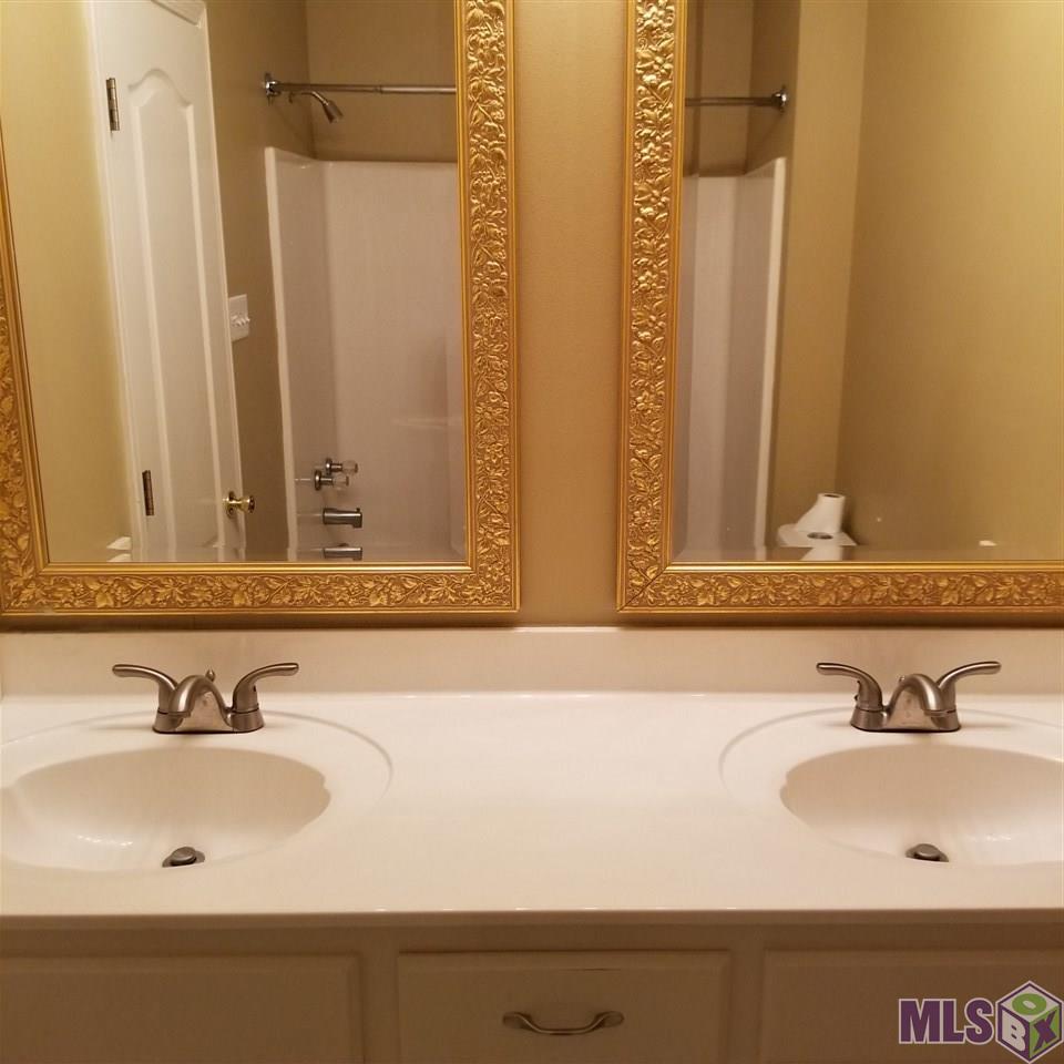 1127 Elvin Drive Baton Rouge, LA 70810 - Photo 9 of 12 His/Hers Vanity