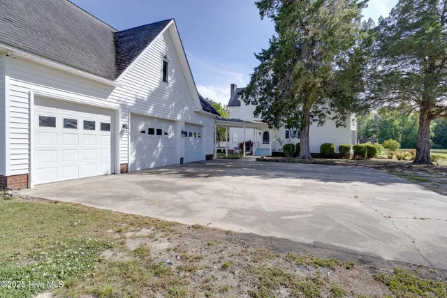 $439,000 | 606 Cherry Road, Washington, NC 27889