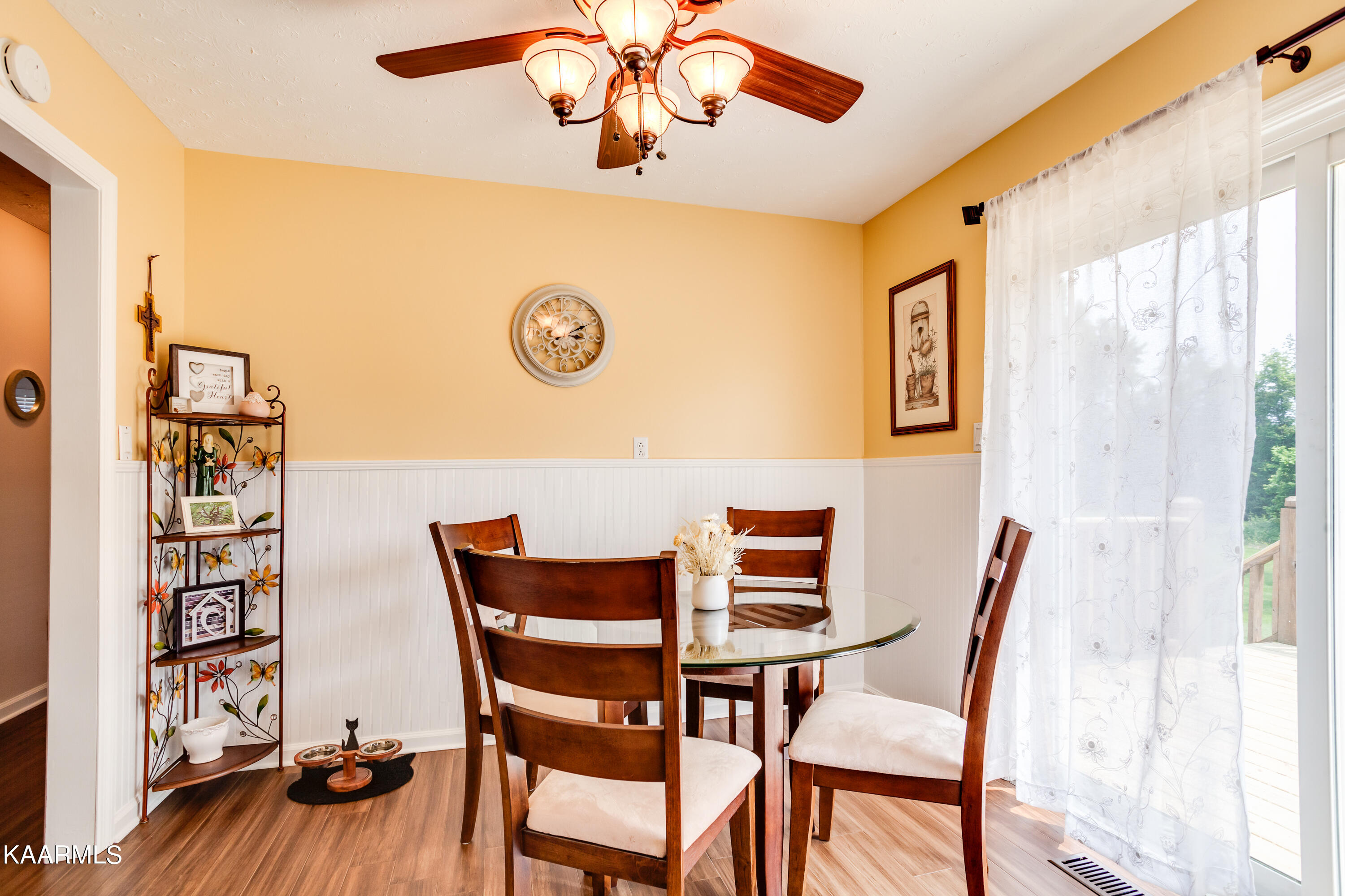 6125 McGinnis Road Corryton, TN 37721 - Photo 12 of 31 013230525-3-6125McGinnisRdCorrytonTn-SMA