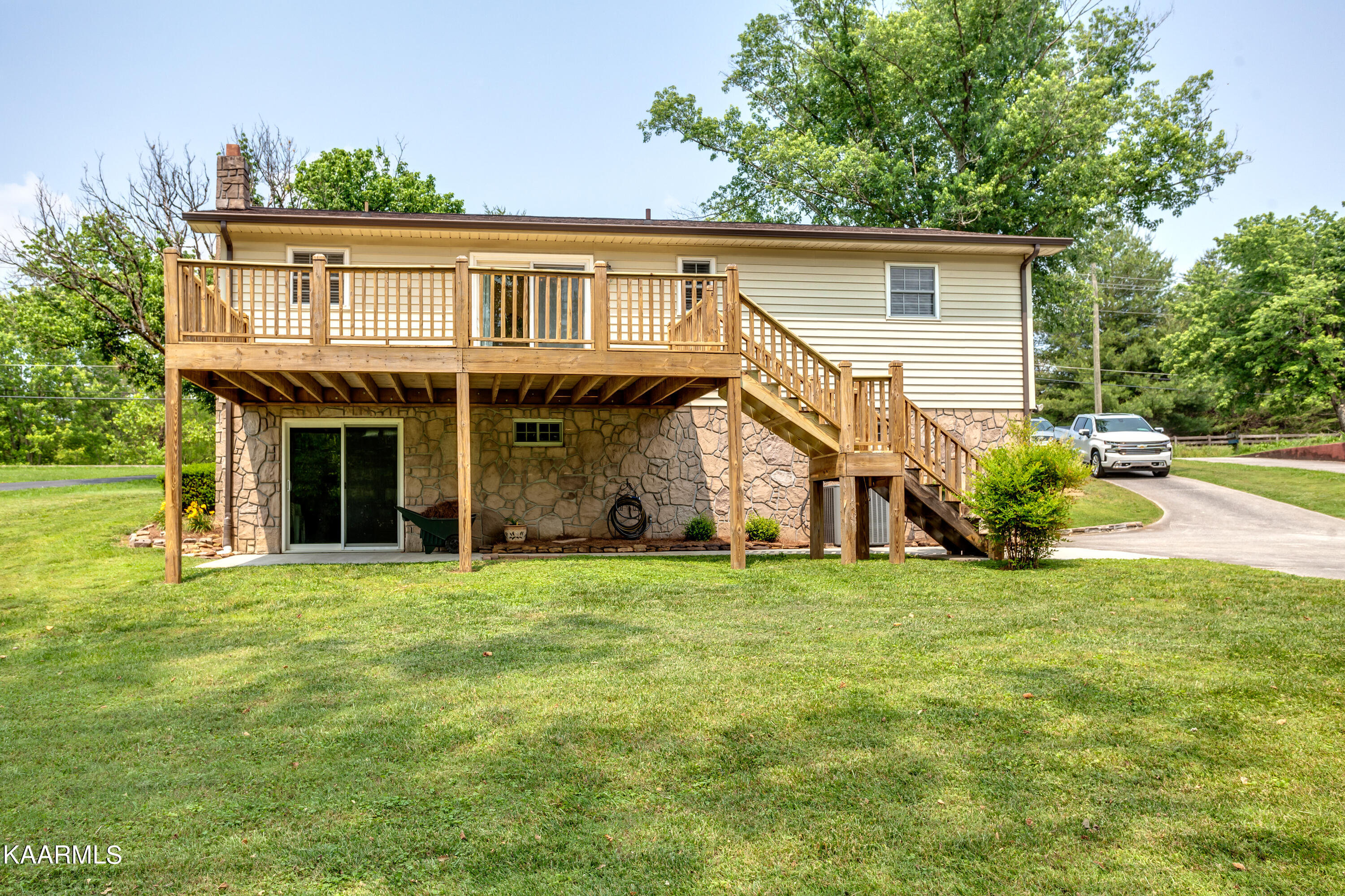 6125 McGinnis Road Corryton, TN 37721 - Photo 27 of 31 031230525-3-6125McGinnisRdCorrytonTn-SMA
