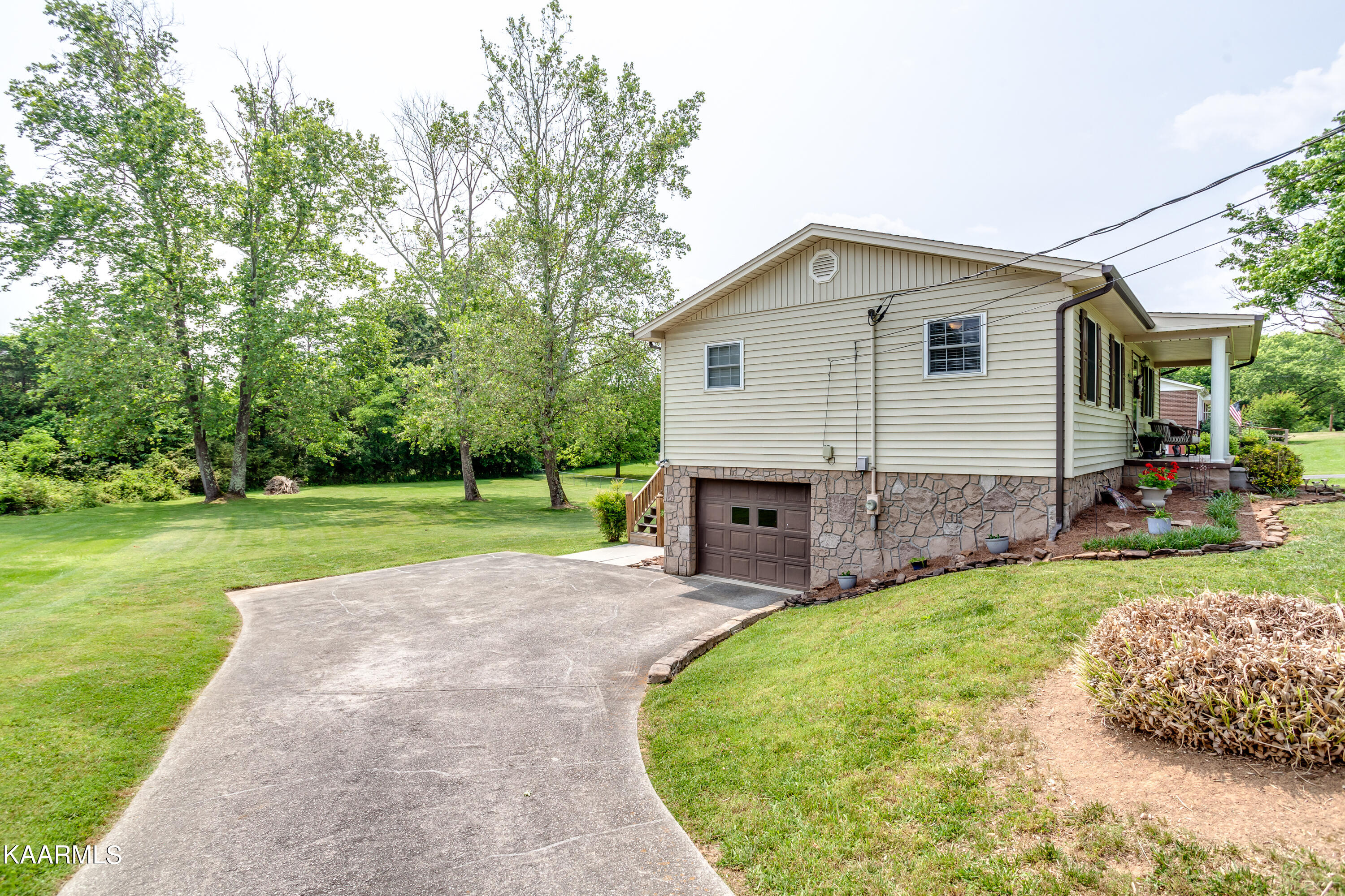 6125 McGinnis Road Corryton, TN 37721 - Photo 29 of 31 026230525-3-6125McGinnisRdCorrytonTn-SMA