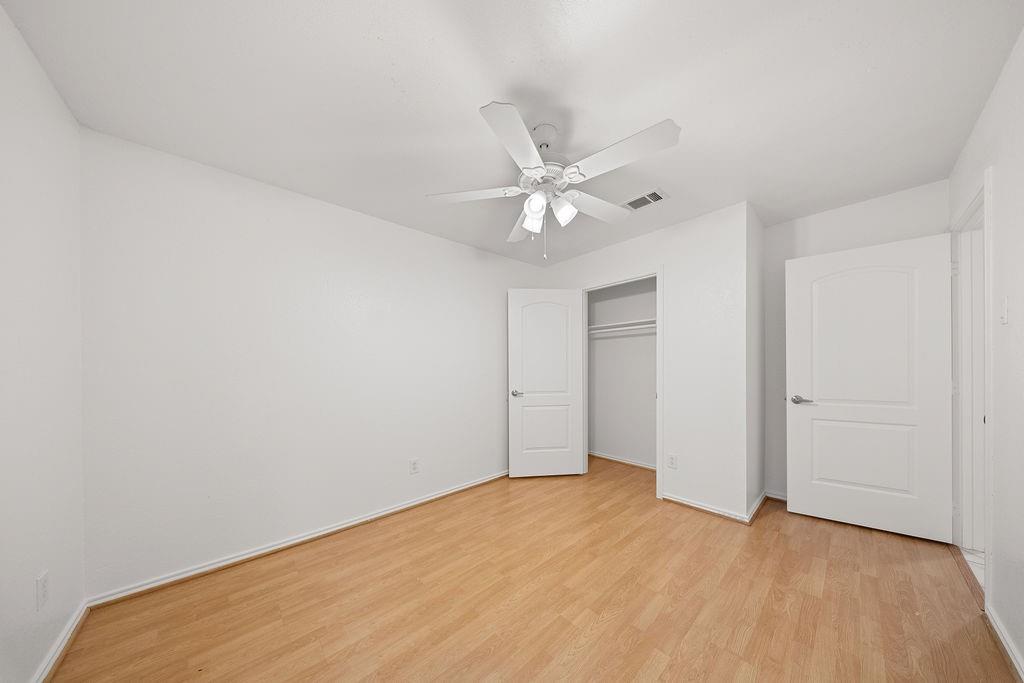 4952 Hollow Ridge Road Dallas, TX 75227 - Photo 23 of 32 Gallery Image 23