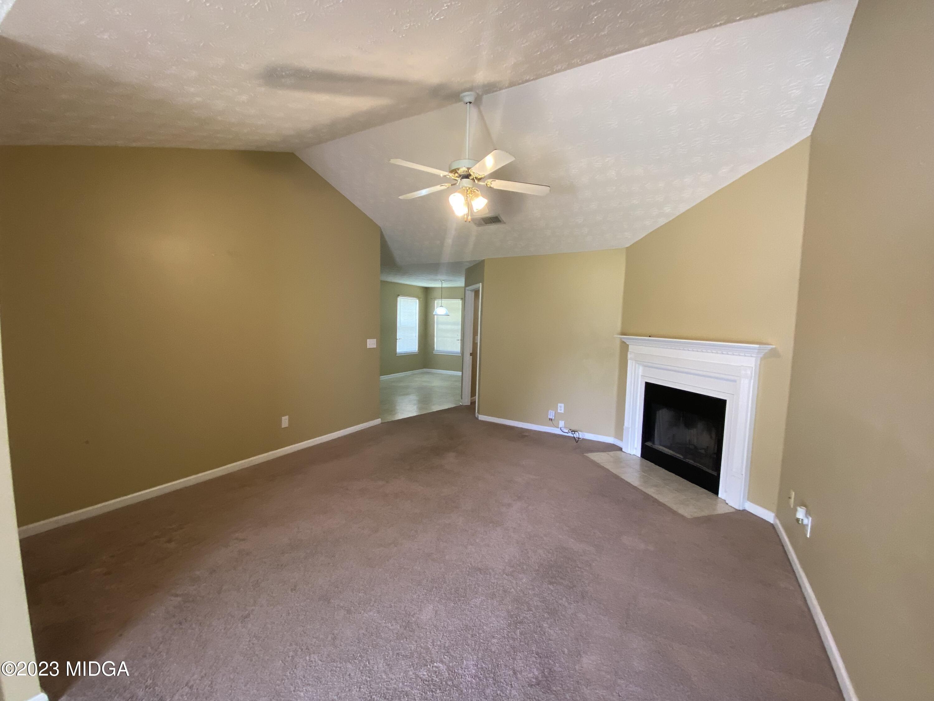 205 Apple Valley Road Macon, GA 31217 - Photo 2 of 9 IMG_7385 (1)