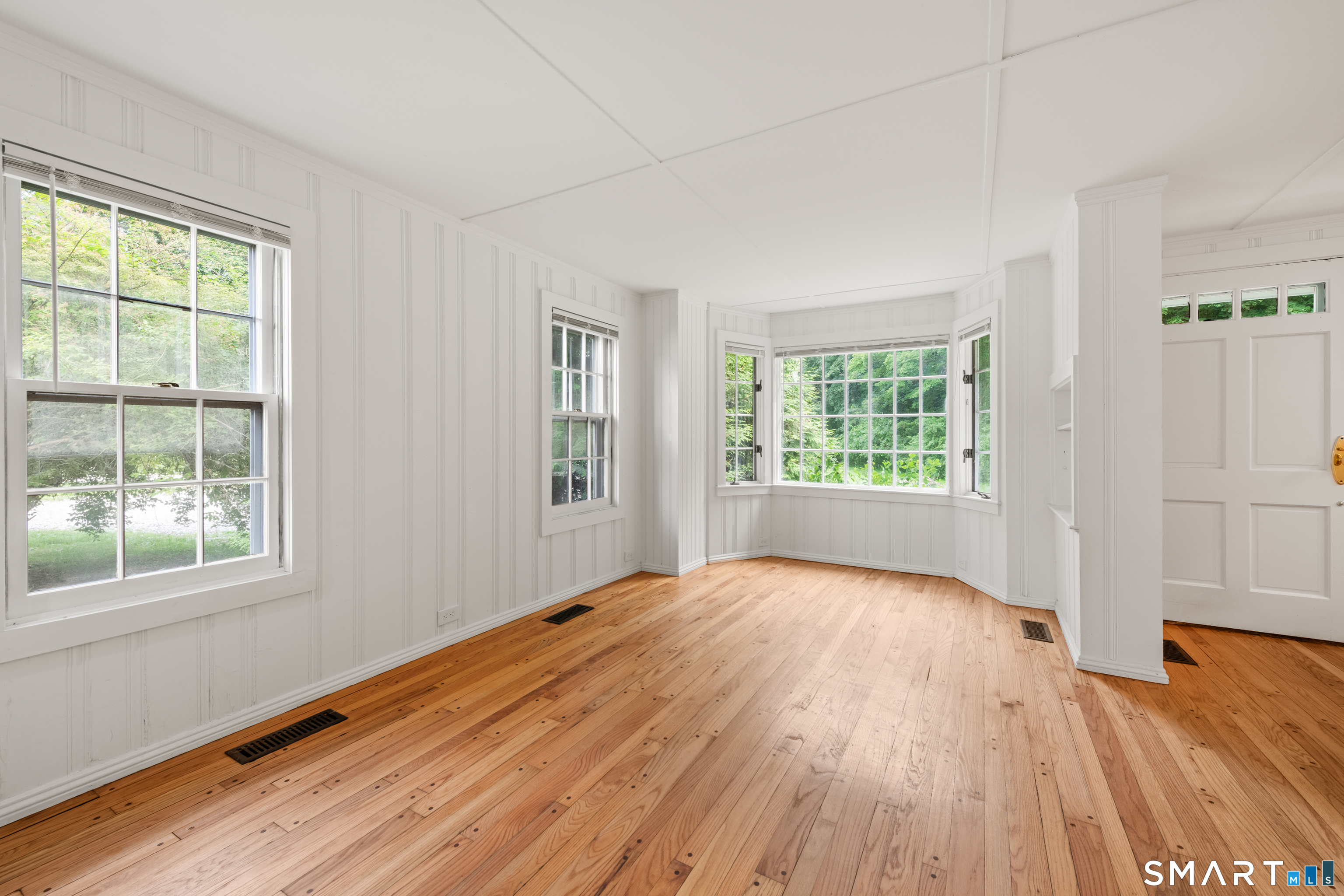 527 Danbury Road Southington, CT 06489 - Photo 14 of 32