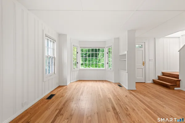 $3,125 | 527 Danbury Road, Southington, CT 06489