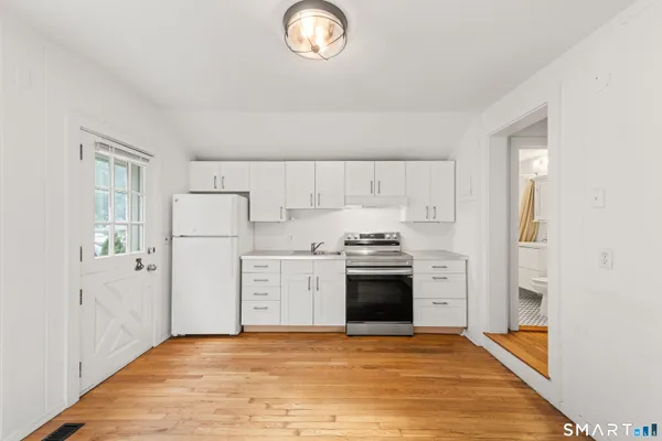 $3,125 | 527 Danbury Road, Southington, CT 06489