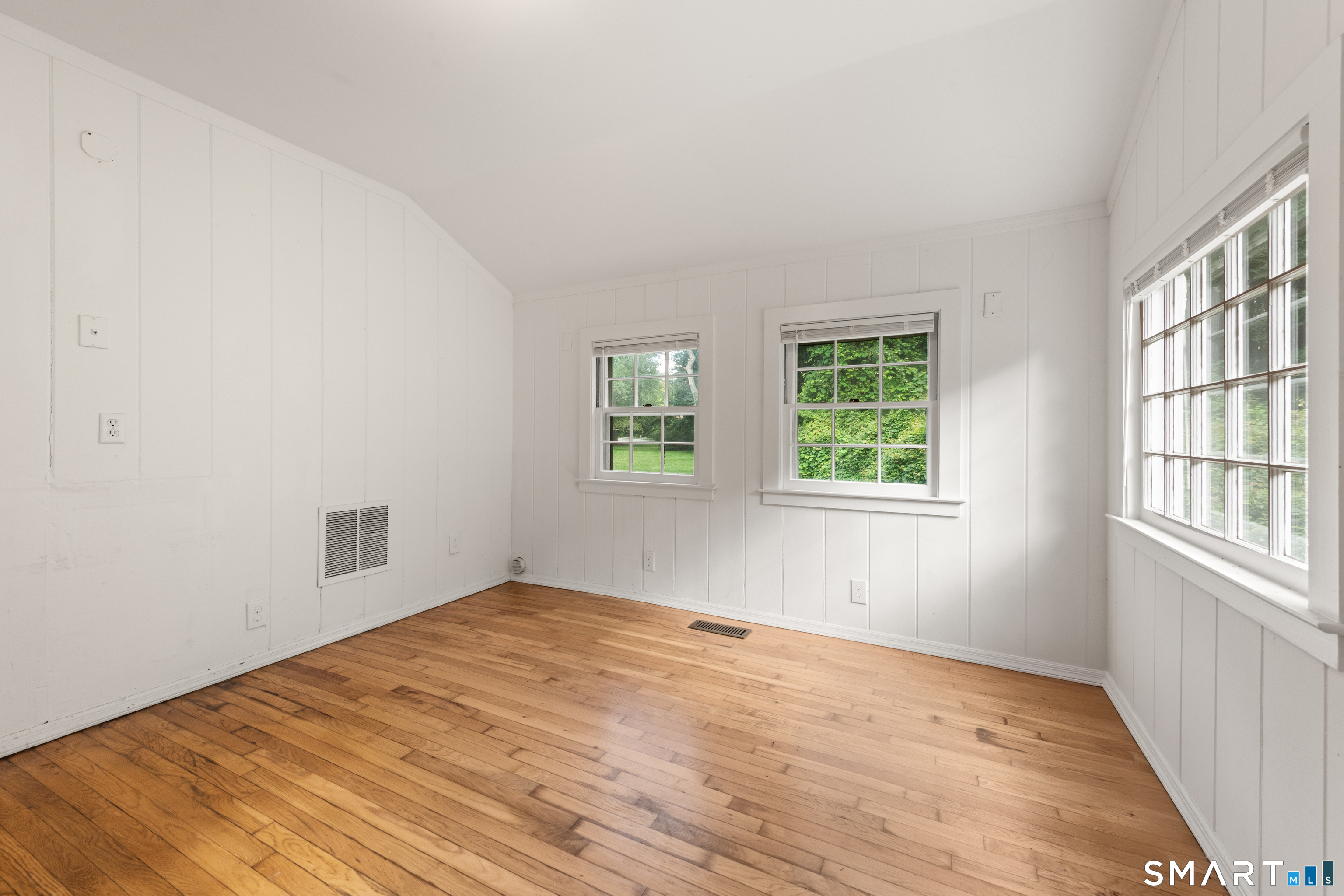 527 Danbury Road Southington, CT 06489 - Photo 25 of 32