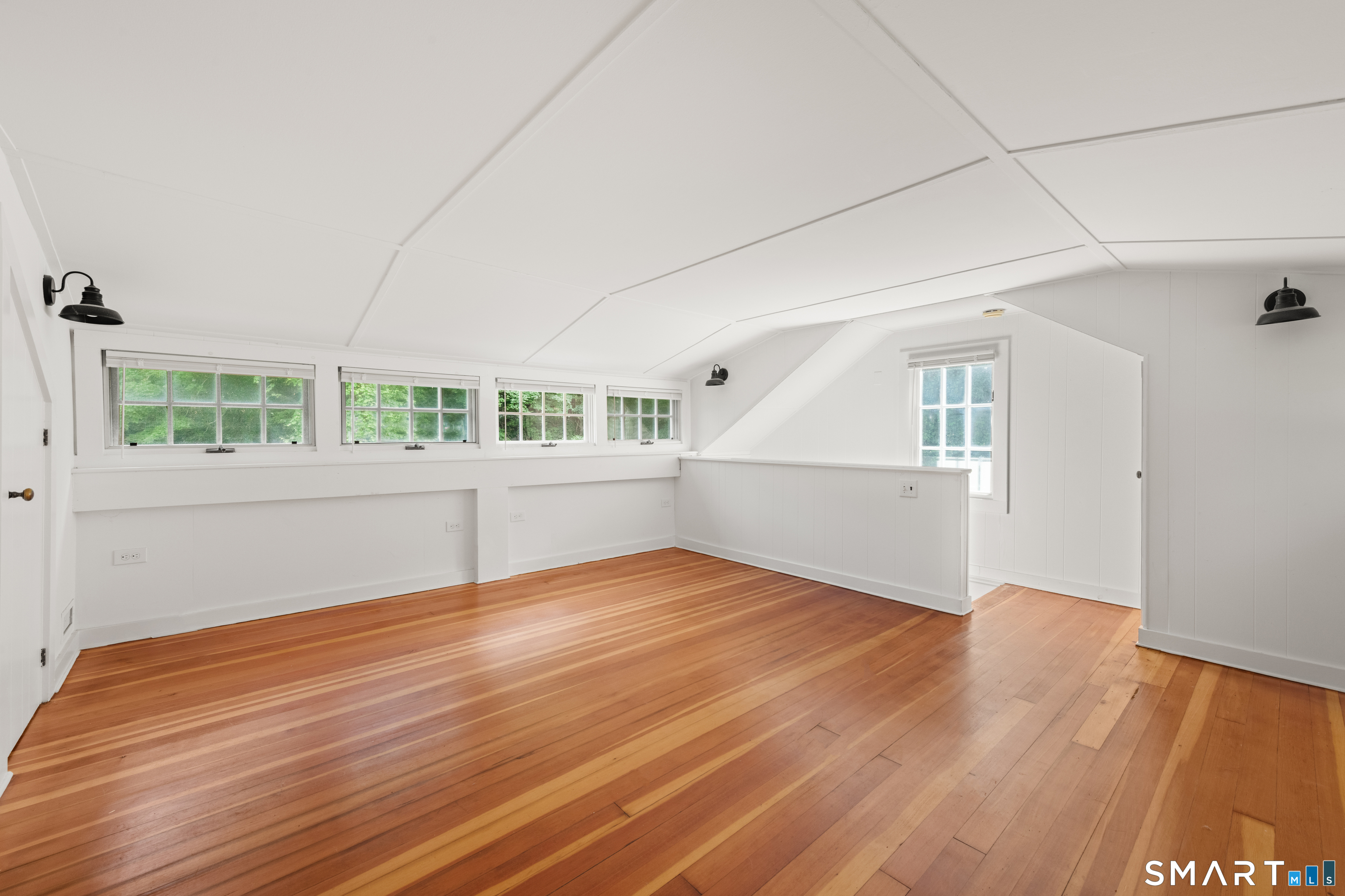 527 Danbury Road Southington, CT 06489 - Photo 30 of 32