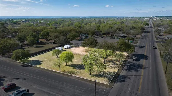 $739,000 | 1007 North Llano Street, Fredericksburg, TX 78624