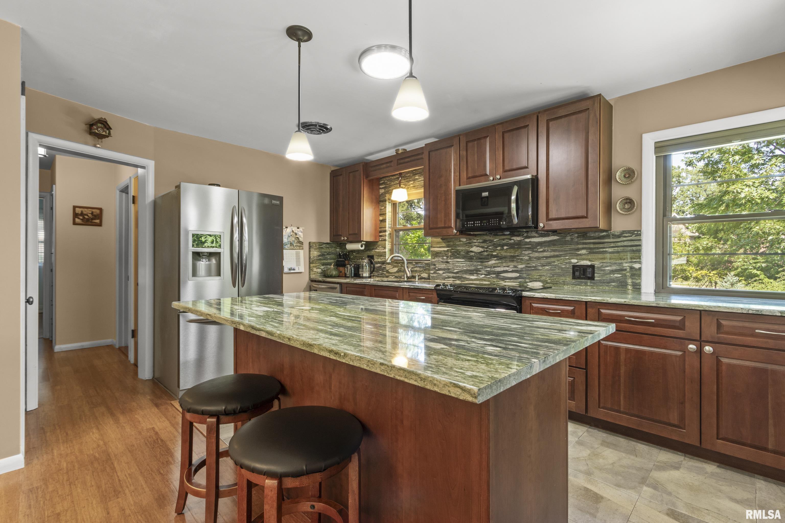 9310 North Frye Road Peoria, IL 61615 - Photo 18 of 46