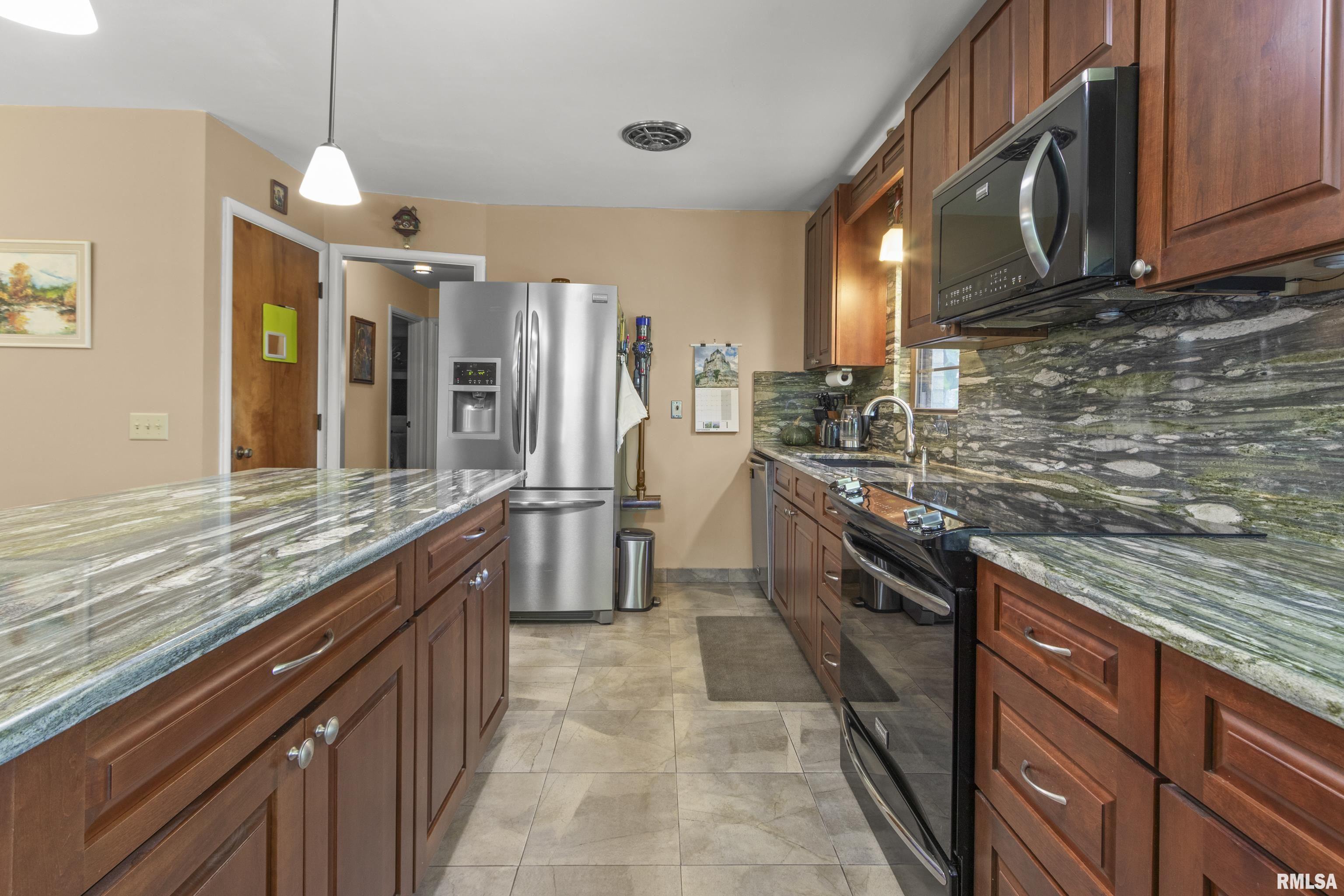 9310 North Frye Road Peoria, IL 61615 - Photo 19 of 46