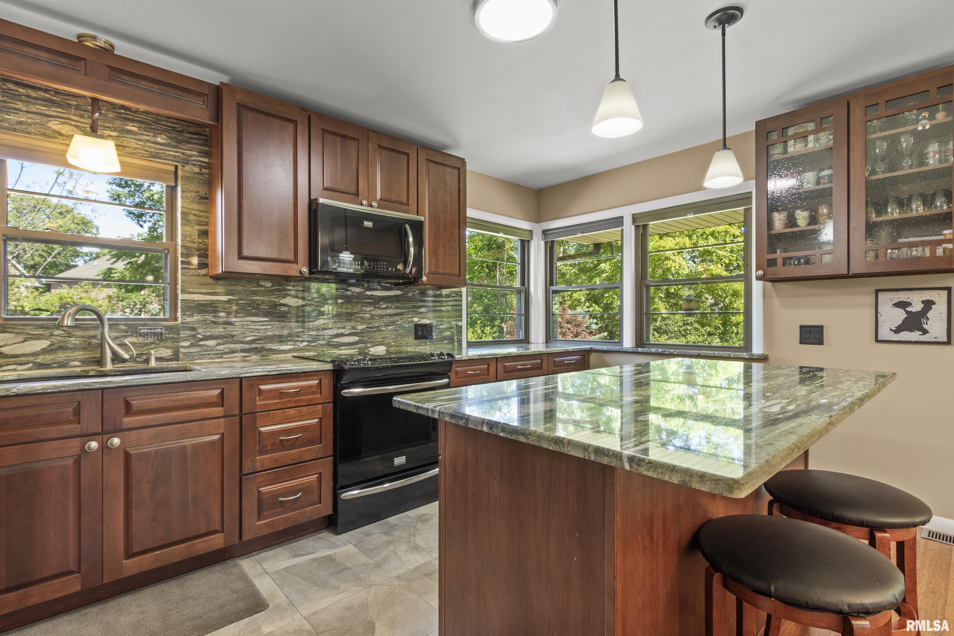 9310 North Frye Road Peoria, IL 61615 - Photo 21 of 46