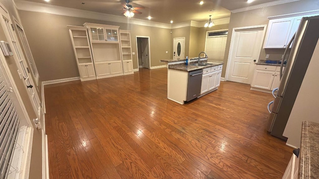 304 Chase Ridge Drive Dothan, AL 36301 - Photo 2 of 13