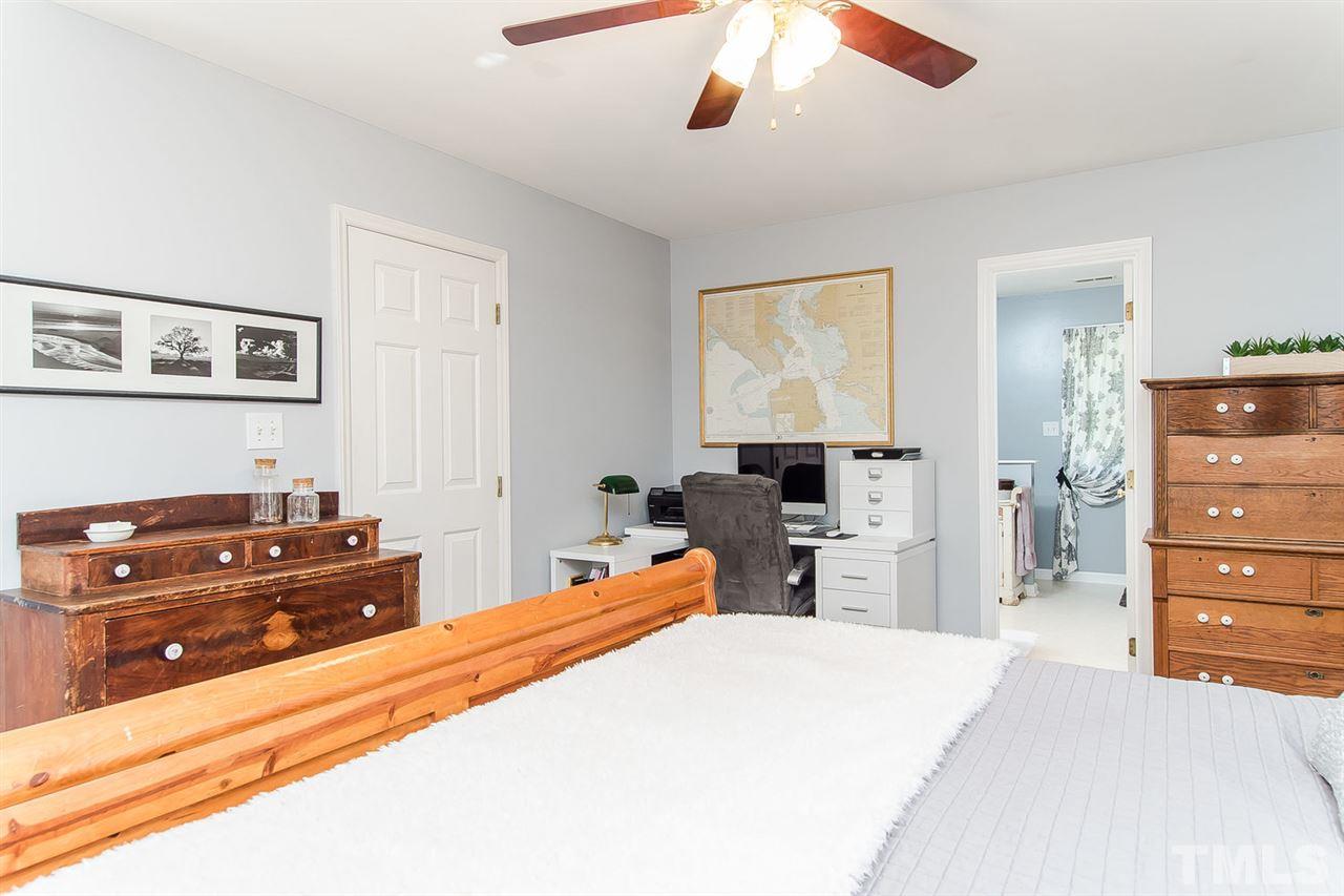 5104 Knightsbridge Way Raleigh, NC 27604 - Photo 14 of 25 Spacious & serene