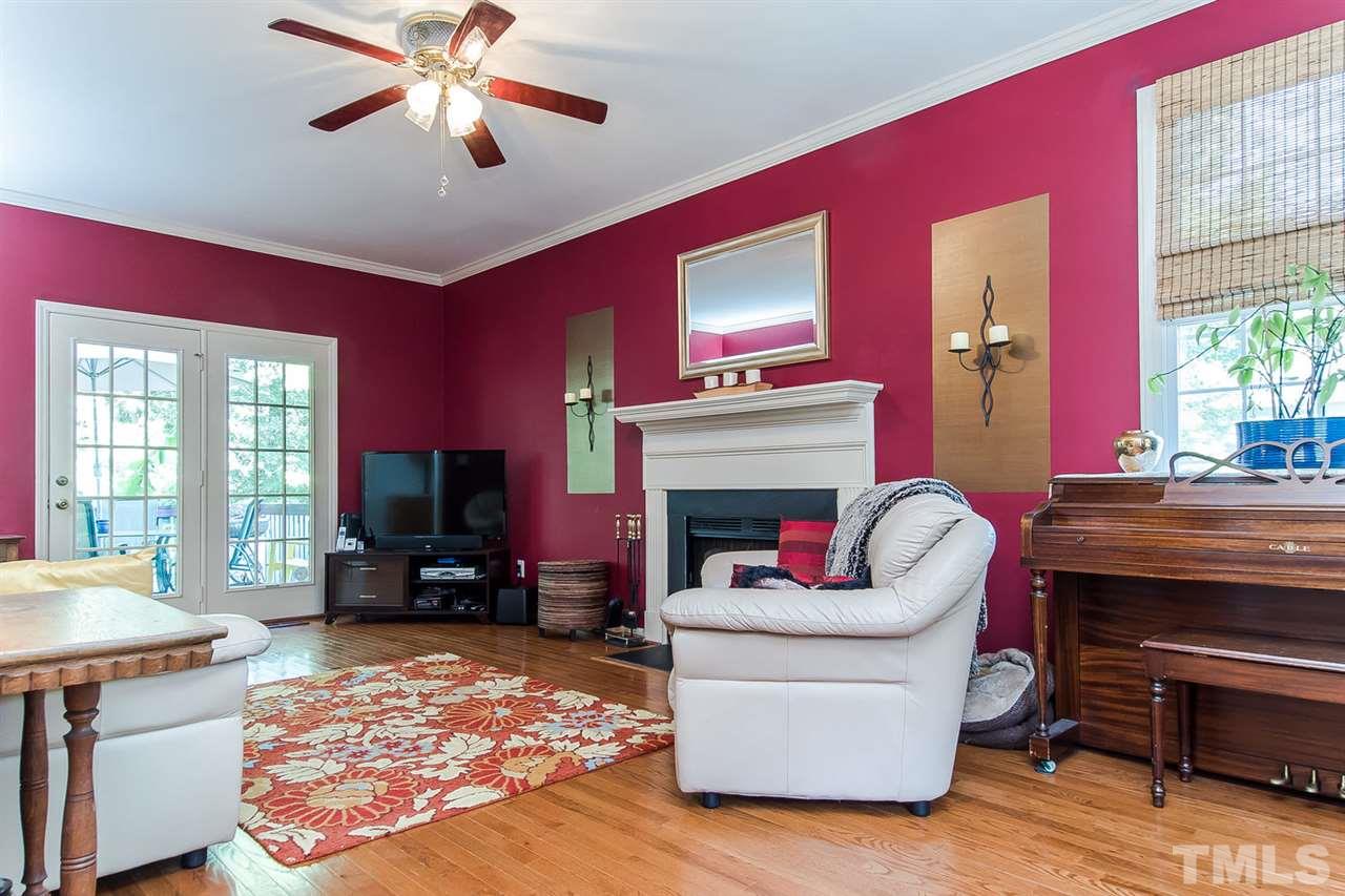 5104 Knightsbridge Way Raleigh, NC 27604 - Photo 4 of 25 Cozy fireplace