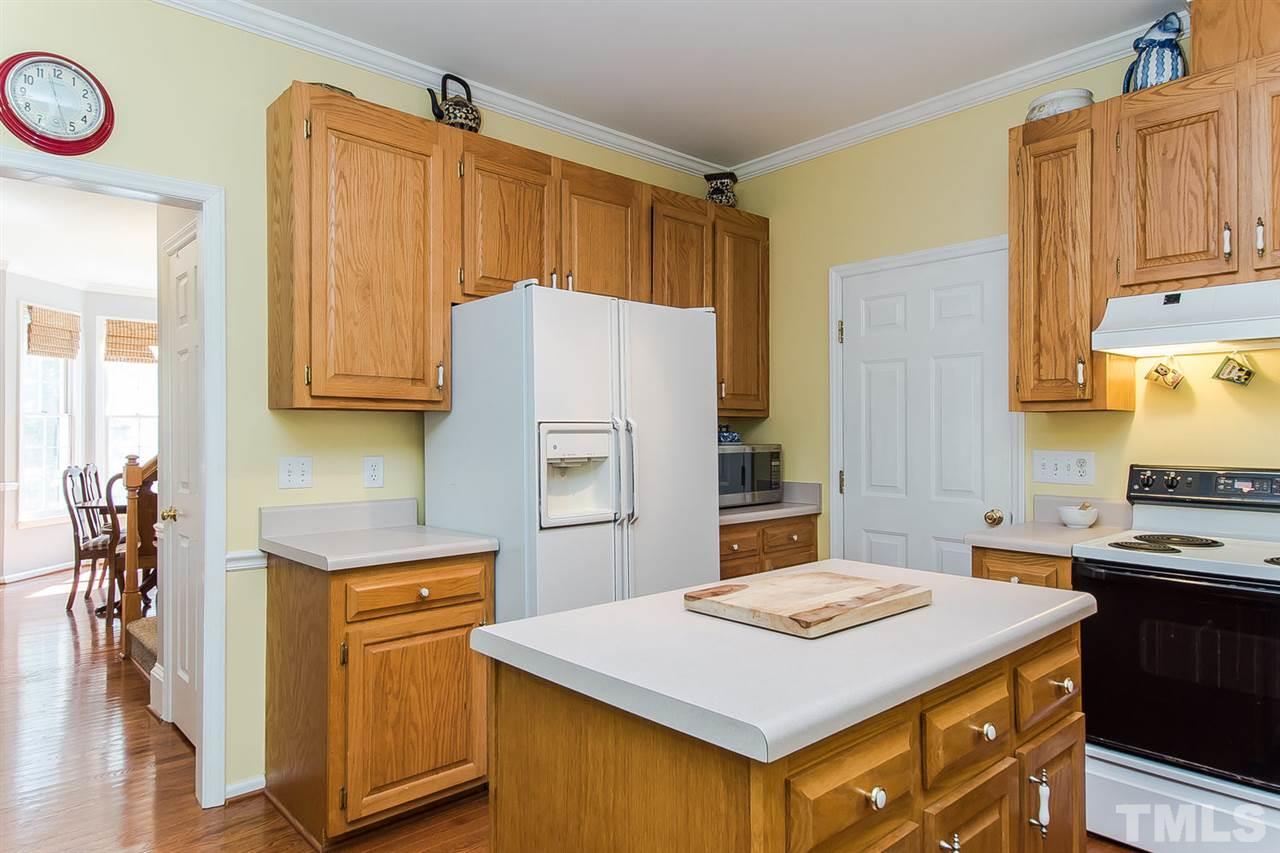 5104 Knightsbridge Way Raleigh, NC 27604 - Photo 8 of 25