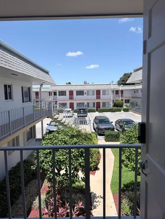 $1,500 | 3322 Cynthia Lane, Unit 207, Lake Worth Beach, FL 33461