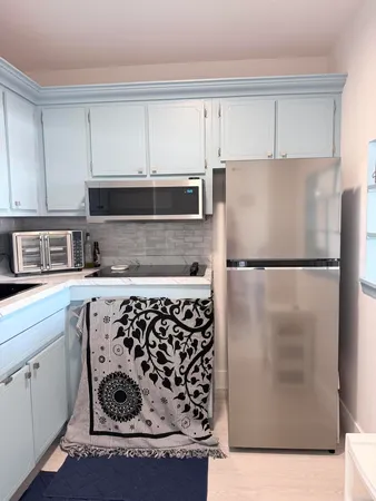 $1,500 | 3322 Cynthia Lane, Unit 207, Lake Worth Beach, FL 33461