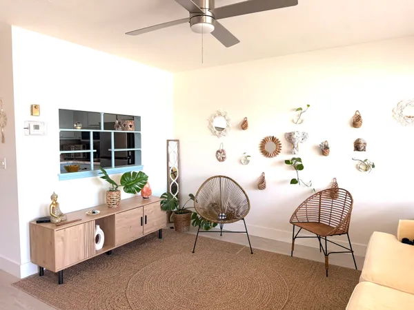 $1,500 | 3322 Cynthia Lane, Unit 207, Lake Worth Beach, FL 33461