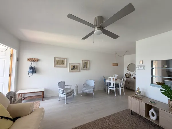 $1,500 | 3322 Cynthia Lane, Unit 207, Lake Worth Beach, FL 33461
