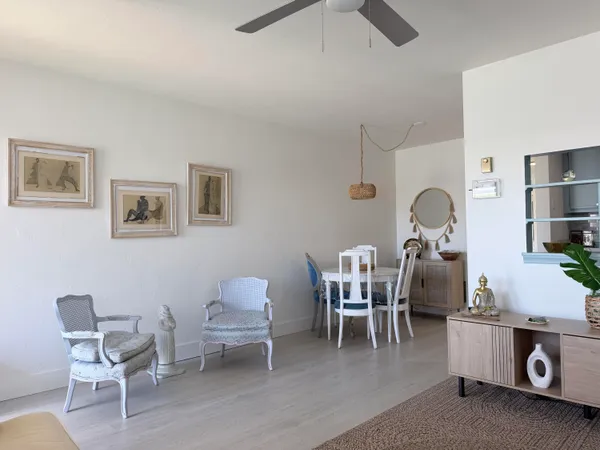 $1,500 | 3322 Cynthia Lane, Unit 207, Lake Worth Beach, FL 33461