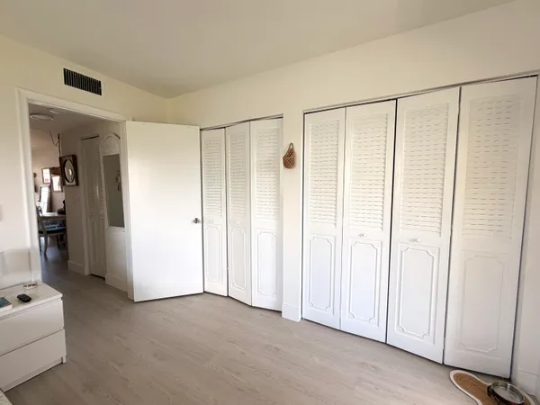 $1,500 | 3322 Cynthia Lane, Unit 207, Lake Worth Beach, FL 33461