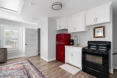 $875,000 | 3206 Morrison Street, Houston, TX 77009
