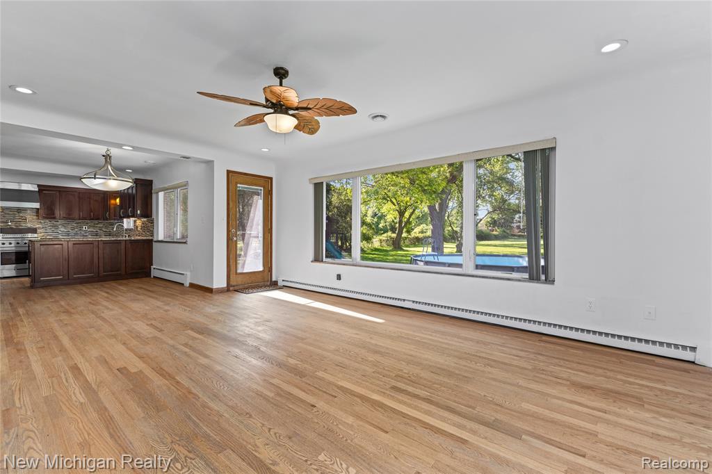 8359 Chicago Road Warren, MI 48093 - Photo 26 of 74