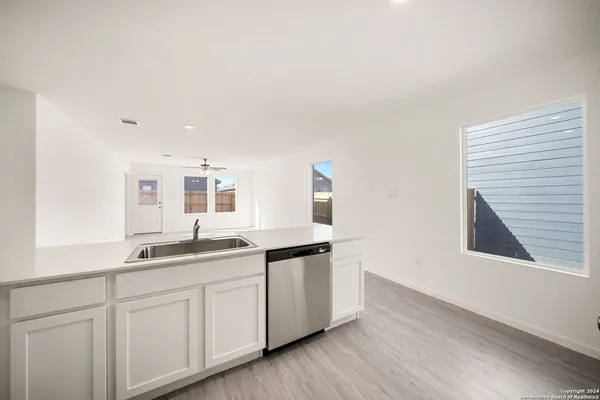 $1,495 | 2436 Lost Creek Road, New Braunfels, TX 78130