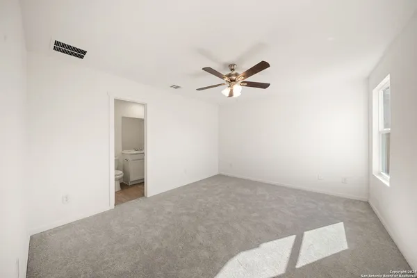 $1,495 | 2436 Lost Creek Road, New Braunfels, TX 78130