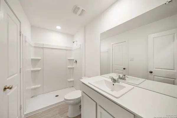 $1,495 | 2436 Lost Creek Road, New Braunfels, TX 78130