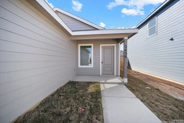 $1,495 | 2436 Lost Creek Road, New Braunfels, TX 78130