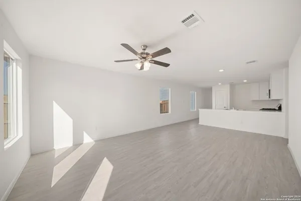 $1,495 | 2436 Lost Creek Road, New Braunfels, TX 78130