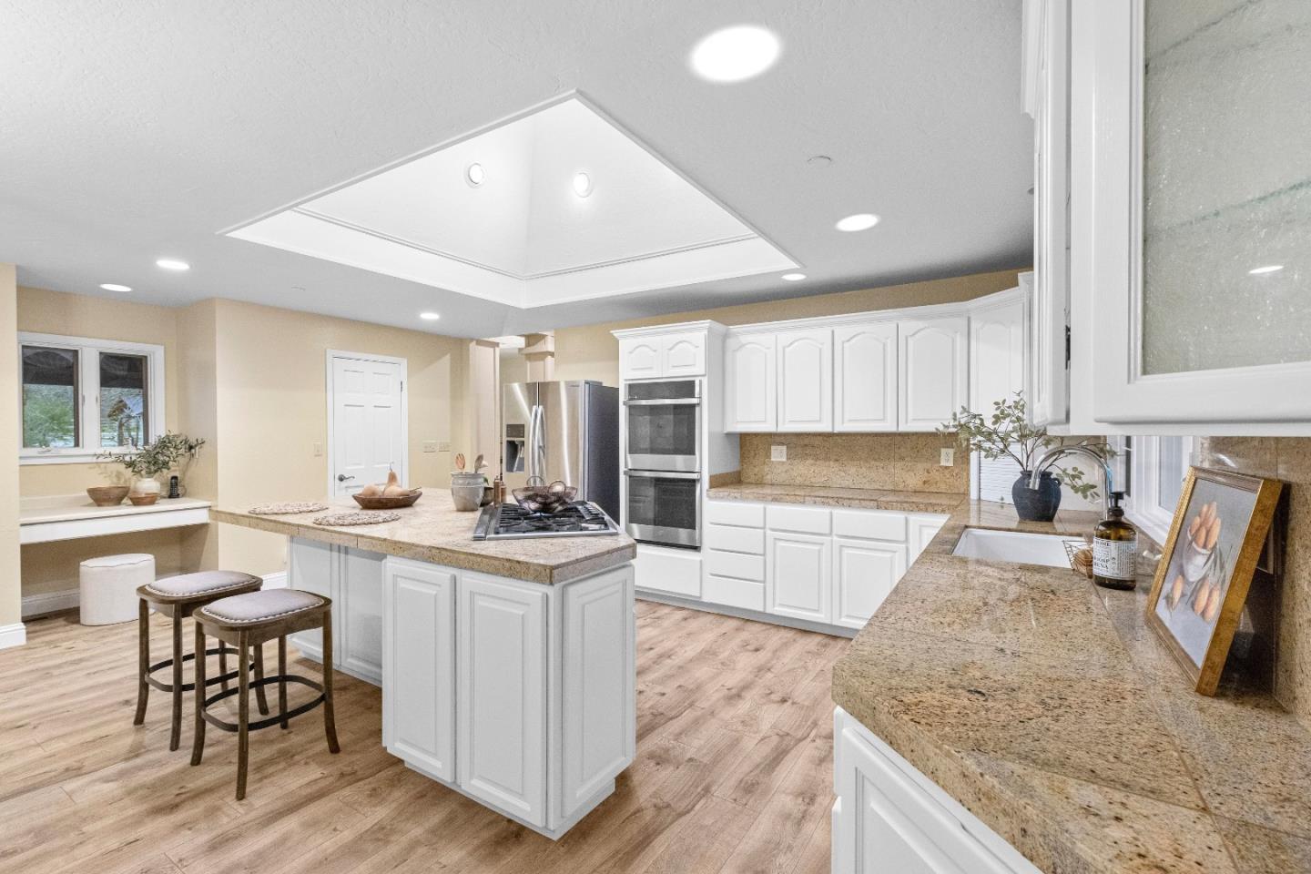 6915 Redwood Retreat Road Gilroy, CA 95020 - Photo 8 of 110