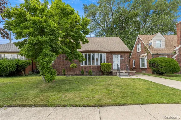 $179,900 | 19139 Lauder Street, Detroit, MI 48235