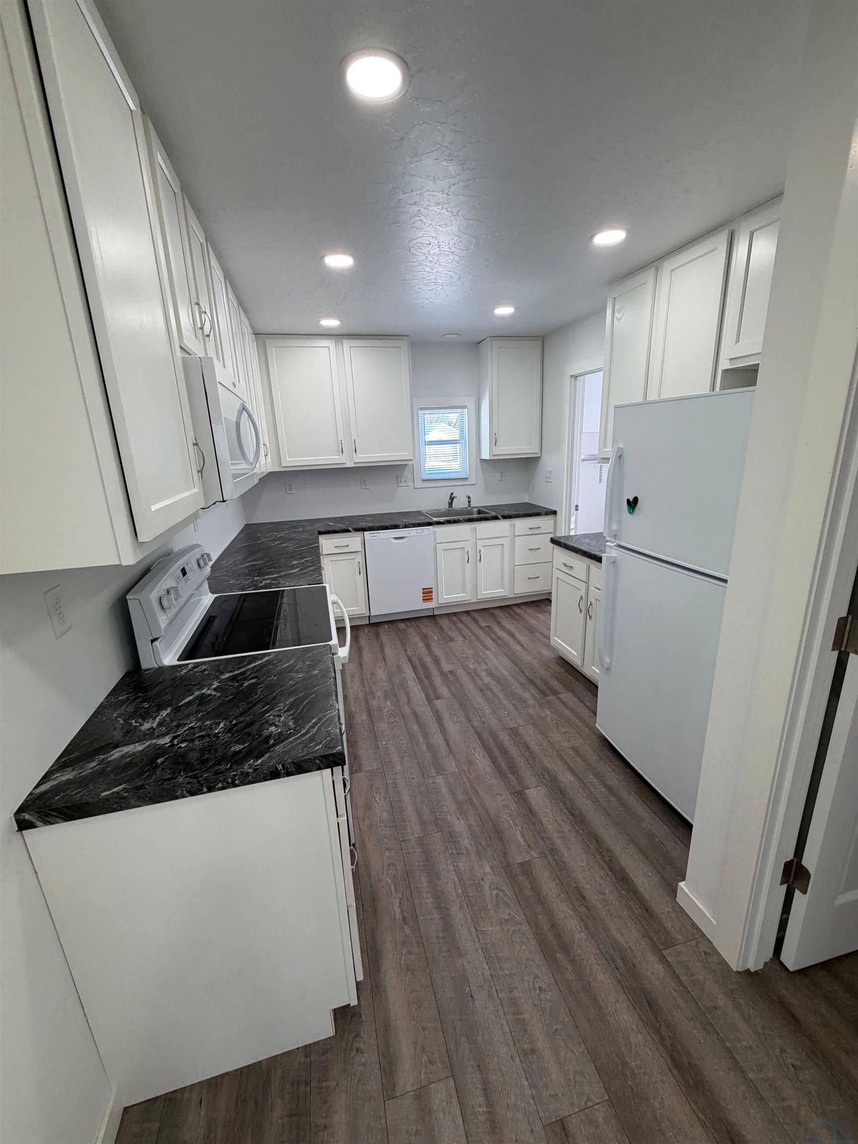 809 6th Street Sheldon, IA 51201 - Photo 6 of 16 Gallery Image 6