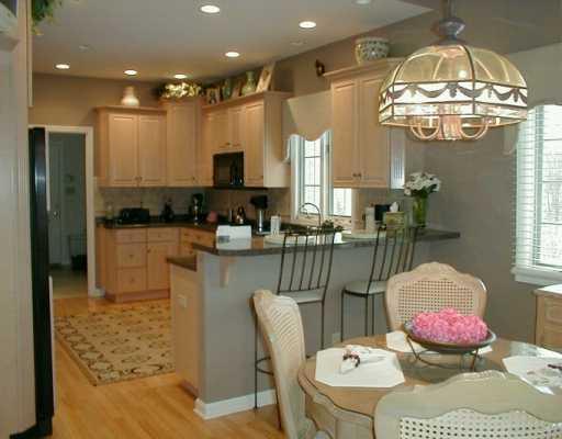 125 Pebble Court McKees Rocks, PA 15136 - Photo 4 of 8 Gallery Image 4