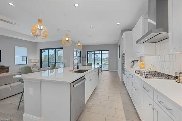 $3,950 | 4007 Pegasus Way, Naples, FL 34120