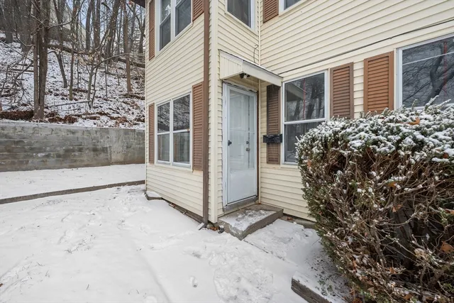 $2,500 | 20 Temple Street, Unit 1, Fitchburg, MA 01420