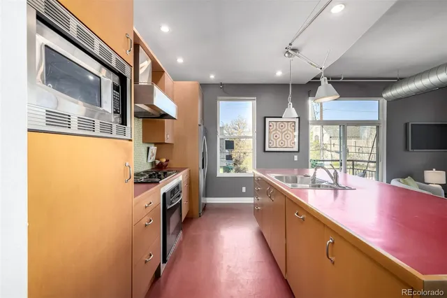 $2,200 | 277 North Broadway, Unit 204, Denver, CO 80203