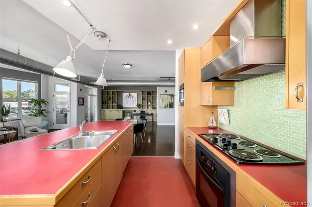 $2,200 | 277 North Broadway, Unit 204, Denver, CO 80203