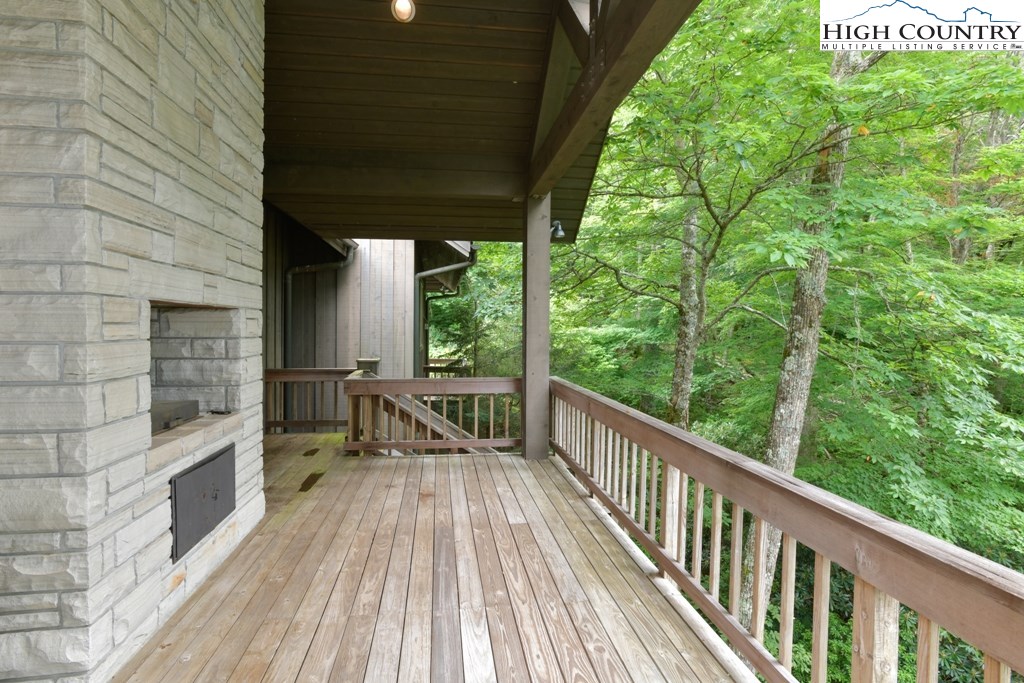 310 Boulder Ridge Road Linville, NC 28646 - Photo 12 of 29 Gallery Image 12
