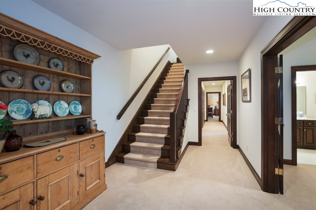 310 Boulder Ridge Road Linville, NC 28646 - Photo 18 of 29 Gallery Image 18