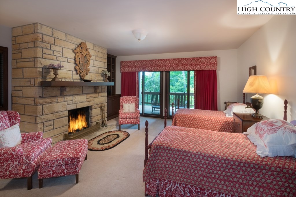 310 Boulder Ridge Road Linville, NC 28646 - Photo 22 of 29 Gallery Image 22