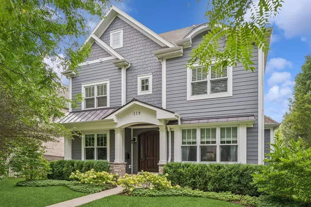 $2,000,000 | 119 Sheridan Road, Wilmette, IL 60091
